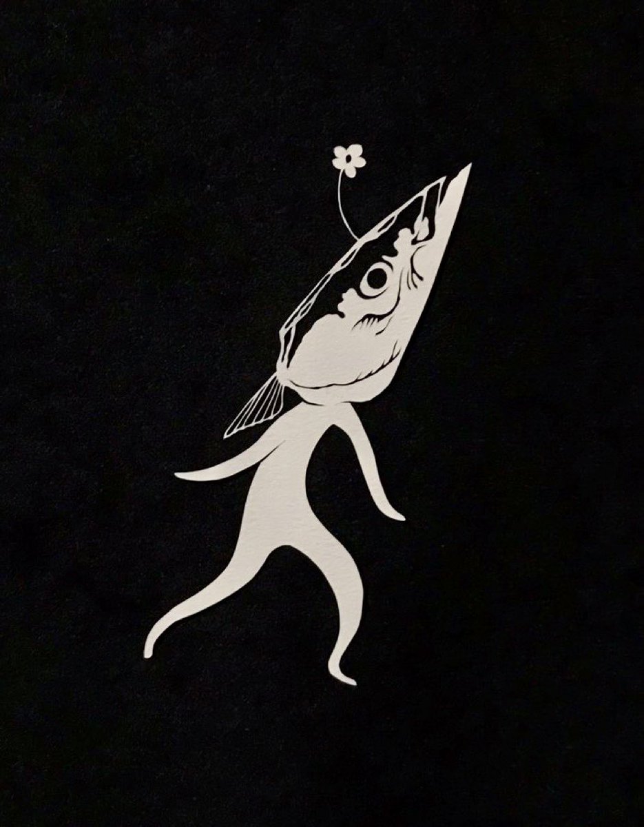 ひよこの鳴き真似が特技の切り絵作家です。他に質問はありますか?
#フォロワーさんが私の事で一番謎に思ってる事は何ですか
#切り絵