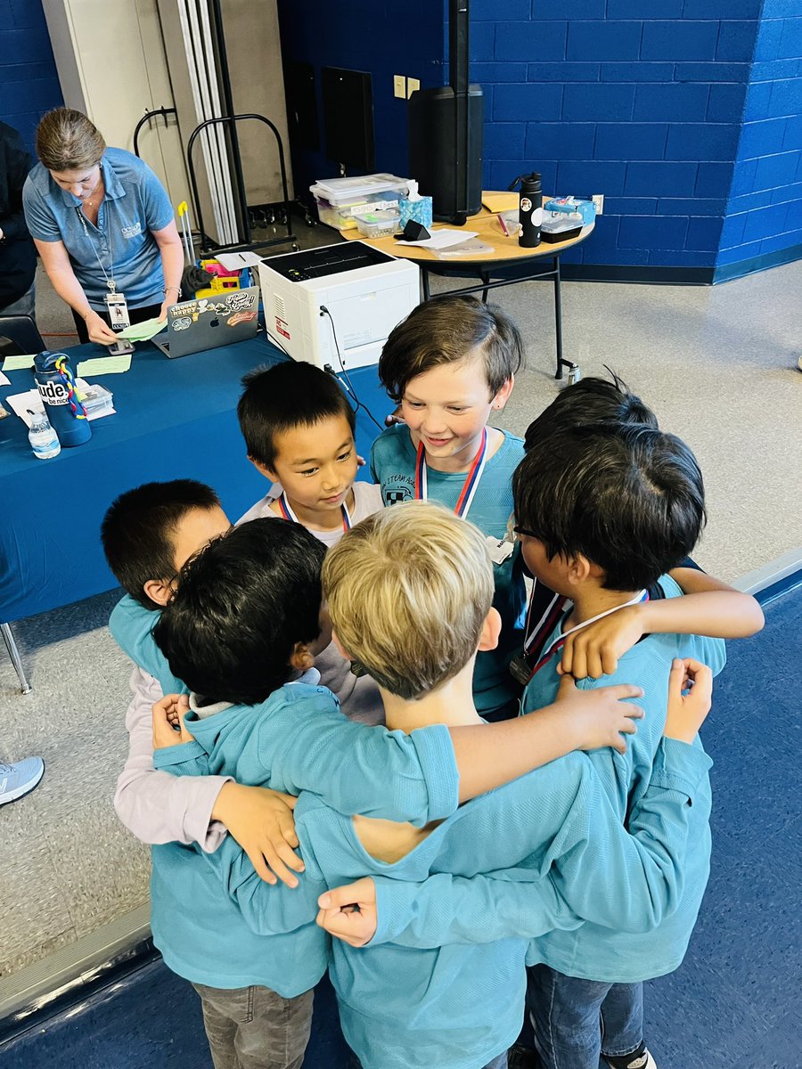 McCawSTEAM's tweet photo. Congratulations @McCawSTEAM  Chess Team on taking 1st place 🥇 in the CCSD Region 3 Chess Tournament! @ClarkCountySch https://t.co/w1Y347f2SW