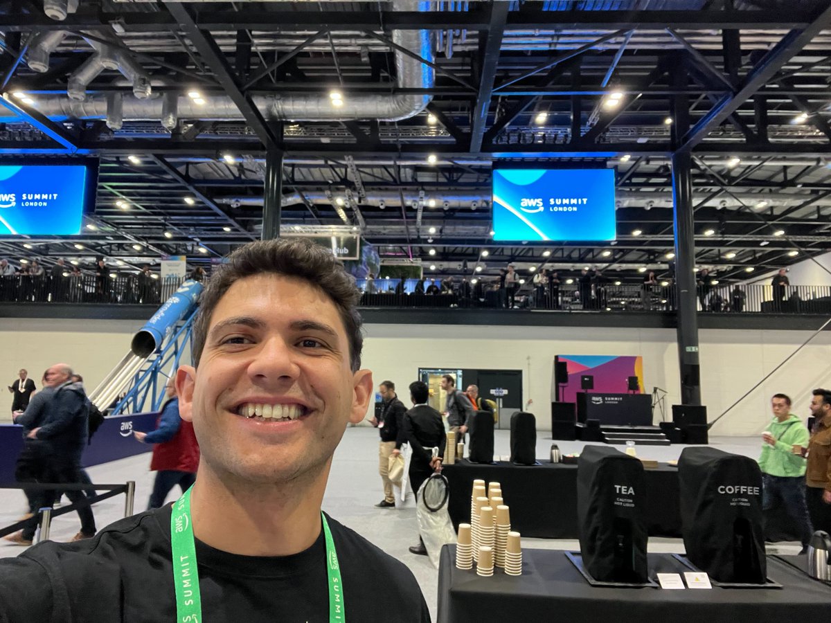 At @AWS Summit London? Come say hi! We've got some cool stuff to discus at Booth #B24🔥 Book some time here or send me a DM and let's connect👇 calendly.com/mskalka/aws-su…