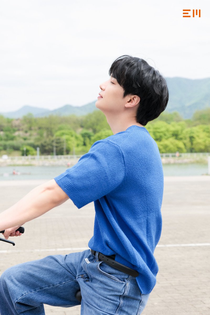 em_jonghyeon's tweet photo. [#PHOTO]
당신이 프린스 쫑❓ 예아❗

#KimJonghyeon #김종현 https://t.co/EAjqKPH4tz