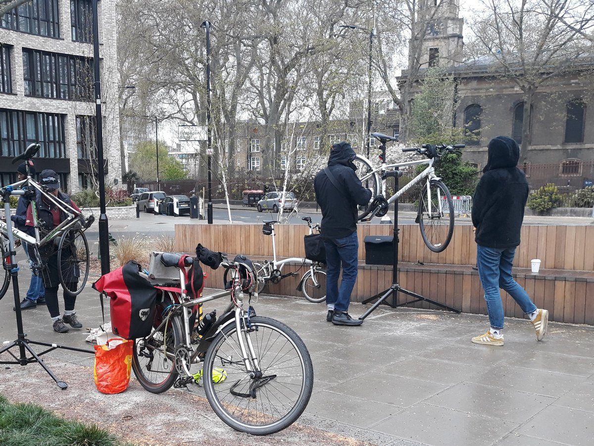 🚴🏿 Join Dr Bike today at Pitfield Street and get your bike safety-checked for FREE! ⏲️ 15.30 - 18.30pm 🗺️ Pitfield Street opposite St John the Baptist Church South side.