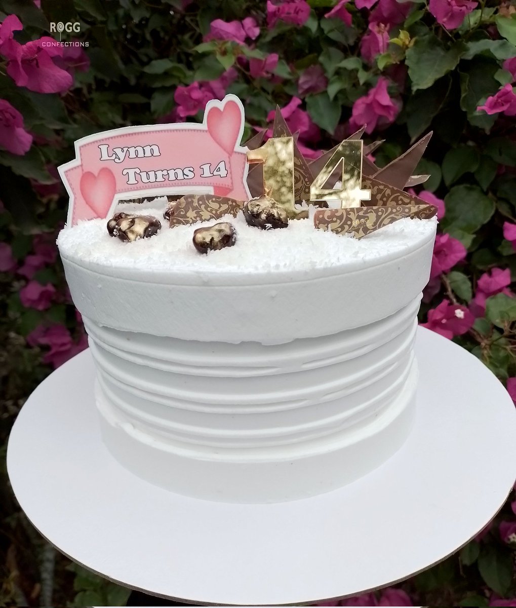 Cakes made with Love!

#CakeArt #Cakedecorating #art #cakes #chocolate #foodart #Foodies #Foodie #pastry #HappyBirthday