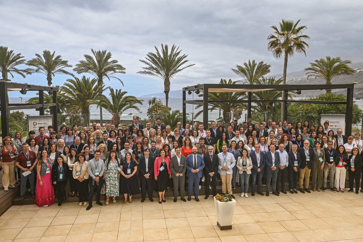 #Carmina participa en el VI Encuentro de Gestores e la Red de Destinos Turísticos Inteligentes organizado por @SEGITTUR y que se está celebrando en Tenerife del 23 al 25 de abril con la participación de 175 gestores que representan a más de cien destinos.