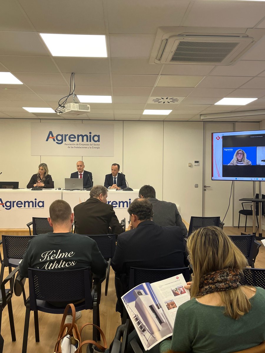 Presentamos la guía Instalaciones de Aerotermia: Consideraciones básicas de seguridad, que hemos realizado junto a <a href="/Fremap_Mutua/">Mutua FREMAP</a>.