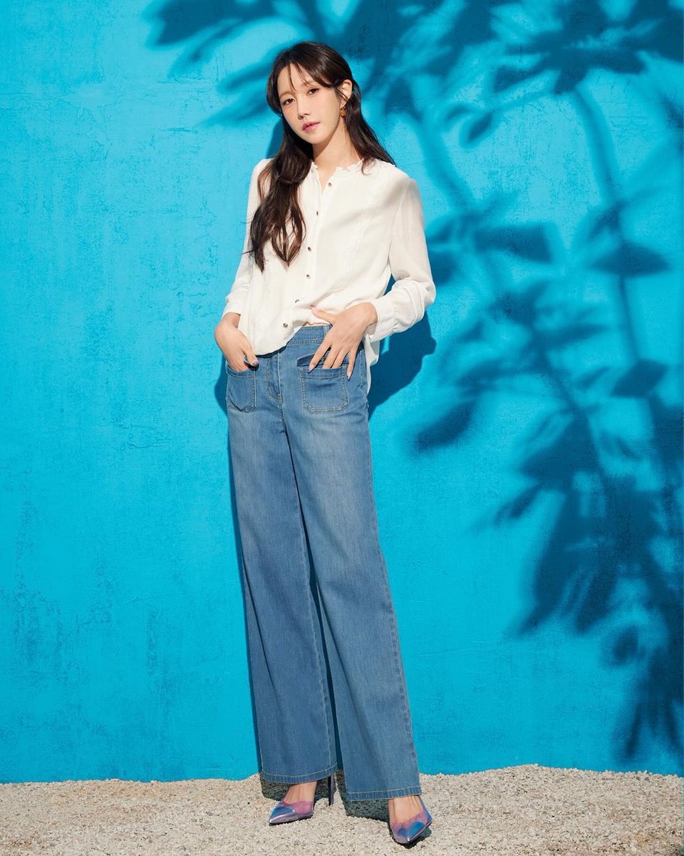 ejiah_arch's tweet photo. Lee Ji Ah x Olivia Lauren - Road to Summer 🤍.
.
.
#이지아 #leejiah https://t.co/uJ0XaU1q2a