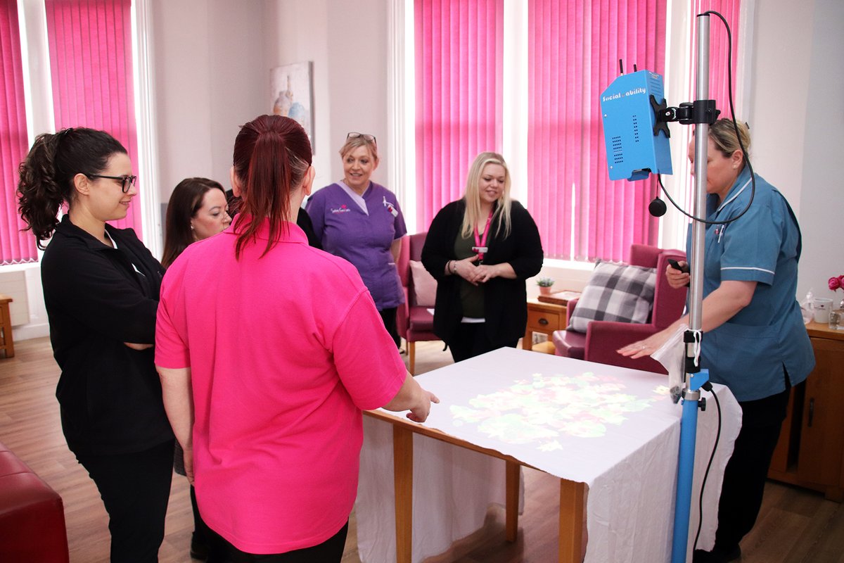 saintceciliasuk's tweet image. We are trialling an interactive light protector from @SocialAblty which enables users to play games, tackle puzzles &amp;amp; quizzes, paint a picture or watch a mindfulness video. The screen can be projected on to a table, a wall, the floor, a bed or the ceiling. 
#HappinessProgramme