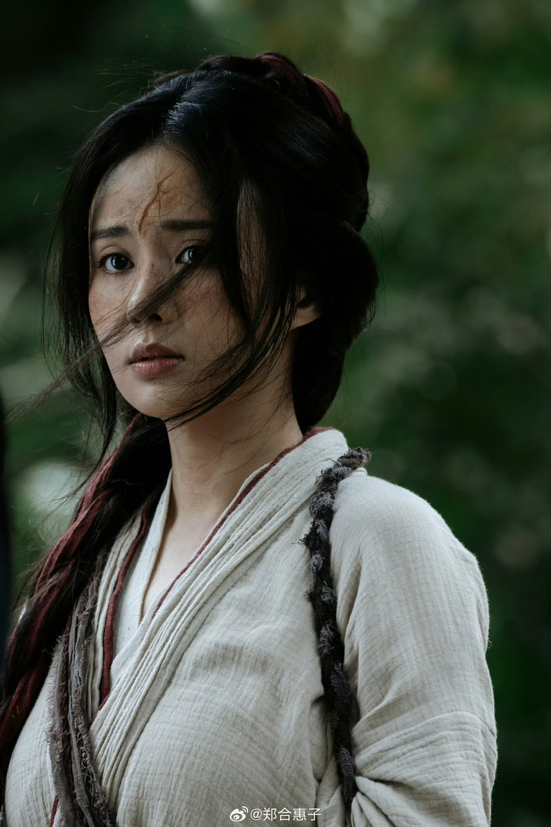 I sincerely hope this gets #ZhengHeHuiZi more roles. She's an excellent actress, and deserves to lead more shows. For those of you who don't know her, #TrueBeauty was fantastic in its first half. (Kinda dropped the ball after that, but my girl shines.)