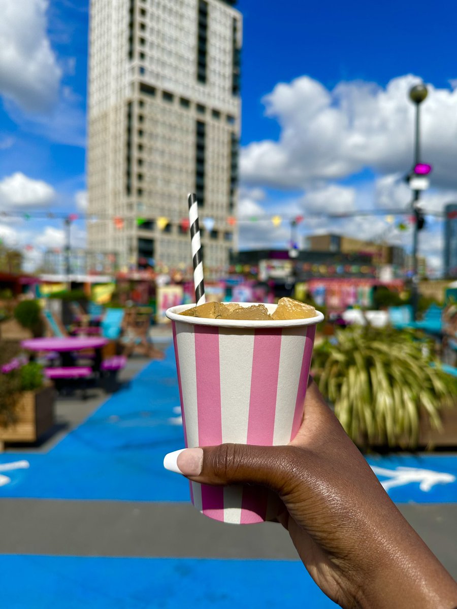 Here's to hump day 🎉 A weekend at the roof is within reach 😍 #roofeast #londonrooftop #rooftopgames #privatehire #streetfood #summer #afterworkdrinks #games
