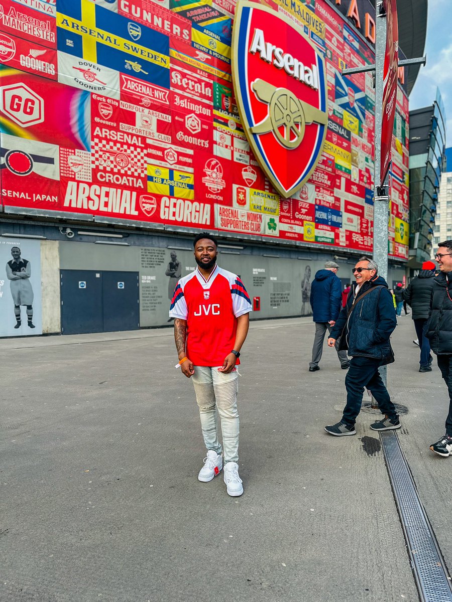 innovator_25's tweet photo. London is Red ๐ดโช๏ธ
#ThisourHome
#ARSCFC
#ARSvCFC https://t.co/Cnhy4m4AJW