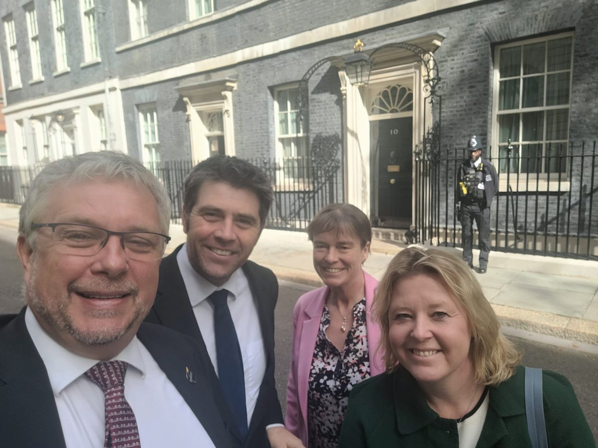 In @10DowningStreet with @stevedouble, @SelaineSaxby & @twocitiesnickie.