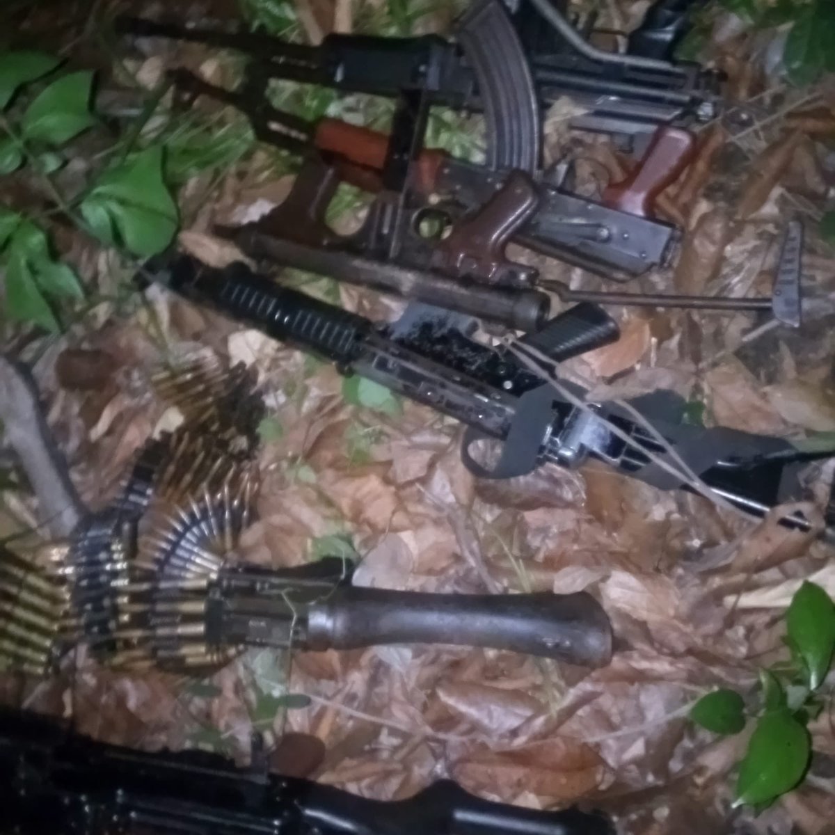 simon_ekpa's tweet photo. BREAKING 
The Biafra Liberation army acting on intelligence has invaded the hideout of terrorists who were planning to attack a community in Biafraland. They came under heavy gun battle and finally overpowered the terrorists, neutralised them and recovered many weapons. 
We have warned bandits and terrorists that Biafra land is not Plateau State. 
Stay off Biafra territory. 
We continue to call on Biafrans to report any suspicious movements in your forest and beyond.
