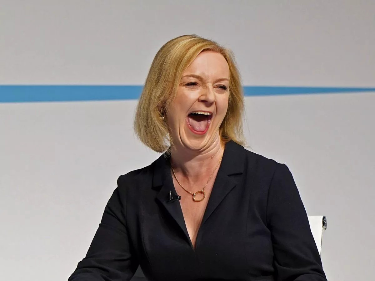 Voyager 1 is 15 billion miles away.
And yet it is still closer to earth than Liz Truss is to reality.