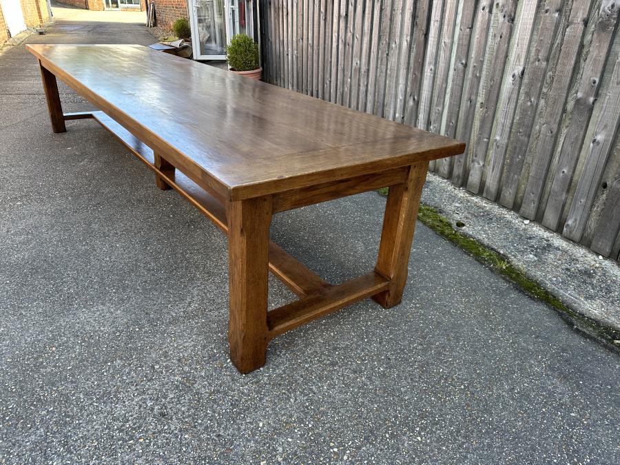 Large Oak French Farmhouse Table rb.gy/h6ogo8 #frenchfarmhousetable #antiquefarmhousetable #farmhousetable #oakdiningtable #antique #furniture