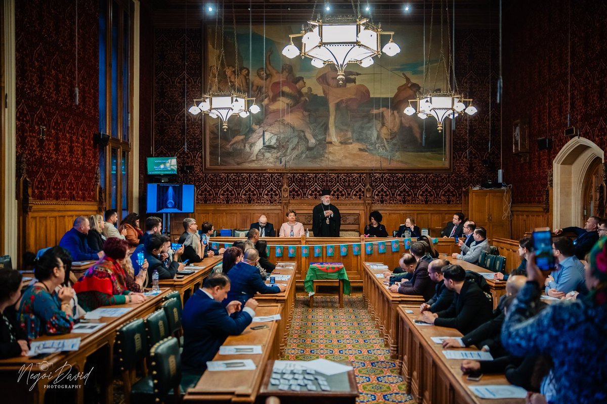 @ROCONECT (@ro_conect) on Twitter photo A unique moment in history. Tnk u <a href="/GarethThomasMP/">Gareth Thomas MP</a> for making this possible. The Romanian Roma people gathered for the first time in the <a href="/UKParliament/">UK Parliament</a>. Governments representatives & civil society united against injustice and discrimination. <a href="/GuvernulRo/">Guvernul României</a> <a href="/ROEmbassyLondon/">Embassy of Romania in London</a> <a href="/CGLondra/">Consulate General of Romania in London</a> A unique moment in history. Tnk u <a href="/GarethThomasMP/">Gareth Thomas MP</a> for making this possible. The Romanian Roma people gathered for the first time in the <a href="/UKParliament/">UK Parliament</a>. Governments representatives & civil society united against injustice and discrimination. <a href="/GuvernulRo/">Guvernul României</a> <a href="/ROEmbassyLondon/">Embassy of Romania in London</a> <a href="/CGLondra/">Consulate General of Romania in London</a>