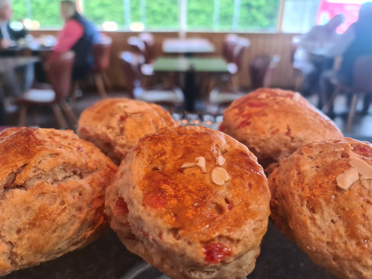 Freshly baked scones every day. Served with jam and butter 🤩 #huttoncranswick #eatlocalsupportlocal #lovefood #familybusiness #stovemade #eatlocal @CranswickGc