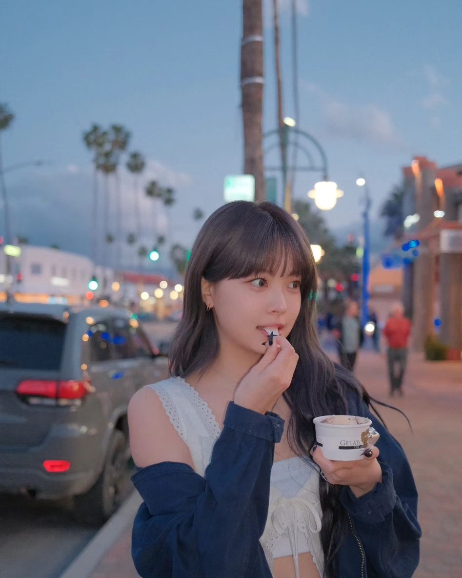 elsserafim's tweet photo. #HONGEUNCHAE Instagram Update https://t.co/RnCYNOUl0C