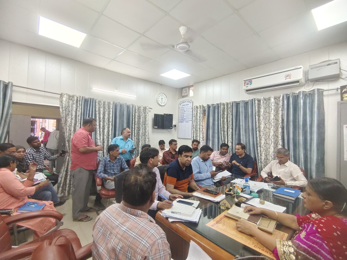 CMO_Sambhal's tweet photo. Sanchari Meeting at CMO Office Sambhal https://t.co/YsSbcO2zh3
