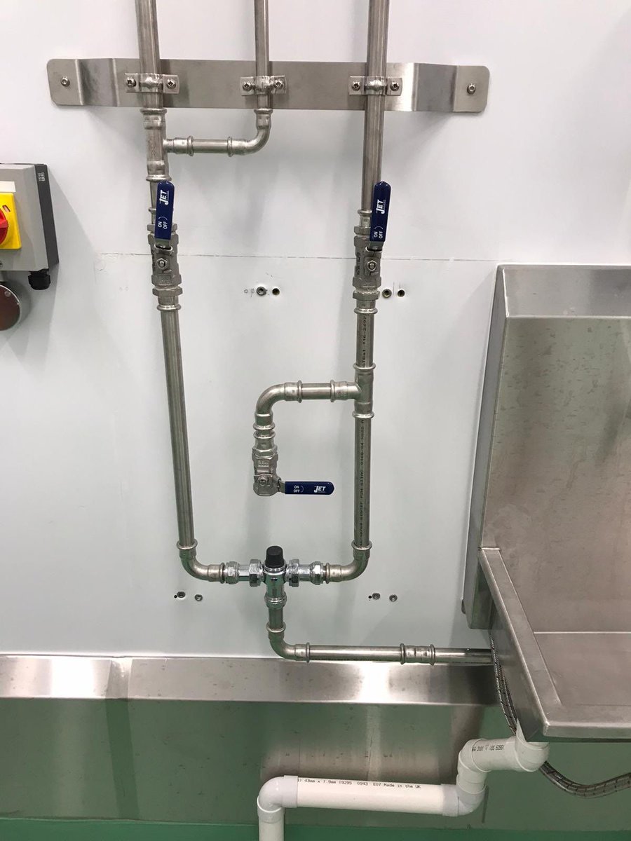 paintspraying's tweet image. Are you dealing with damage and unwanted drill holes in your internal cladding?

#InternalCladding #CladdingRepair #OnSiteRepair #RefinishingSolutions #DamageRestoration #InteriorRenovation #AestheticRevival #DamagedPanels #PanelRestoration #RepairSolutions
#PanelRefinishing