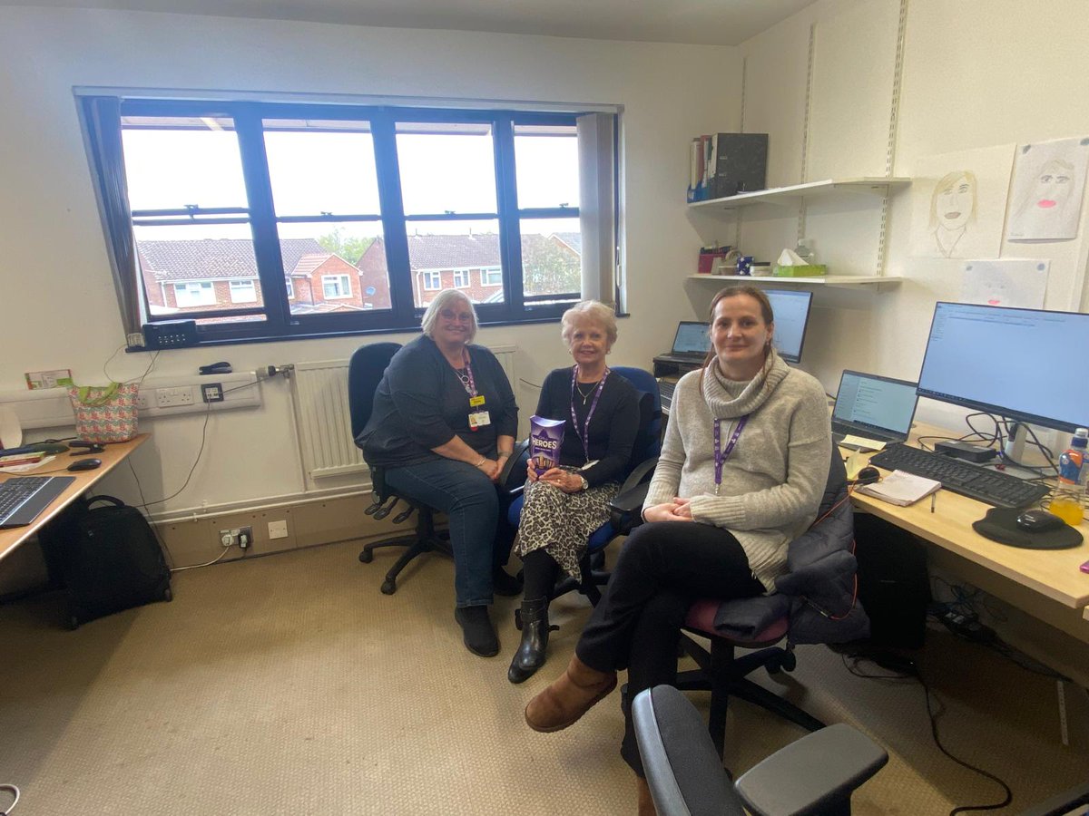 SnhsSolent's tweet photo. Today is National Administrative Professionals Day!

A huge thank you to our safeguarding business support team (not all pictured) here @SolentNHSTrust for all that you do! 

We couldn't , and wouldn't, work without you! Thank you ❤️ https://t.co/jEfKx6yuu9