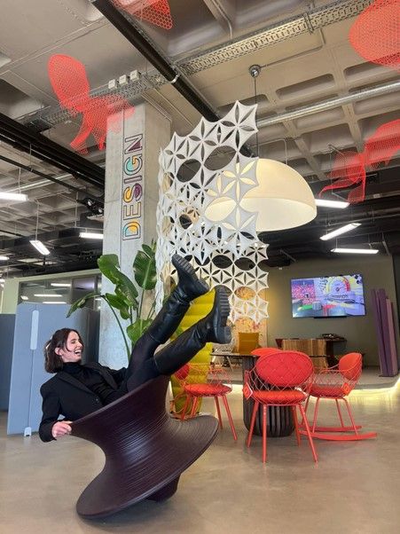 'Design and art have the power to humanise a company.' - Steve Jobs 🎨

Learn how we, at Studio Alliance, use artwork to inspire, motivate, and foster creativity in the workplace. Here’s some tips from member @MorphozaAtelier:

buff.ly/3xM45l3 

#officedesign #artwork