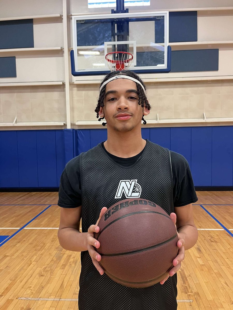 awilliamsjr2096's tweet photo. Andre M. Williams @drewilliams038  Union Endicott H.S. 2026 Varsity Guard Fundamentally Skilled Offensively 2way player 3pt shooter/Midrange shot w/ball handling skills to finish at the basket. Strong Lockdown Defensive abilities. New_York_Lightning AAU 16U Grey Team 👀 2024 AAU https://t.co/rB3TEDnCsX