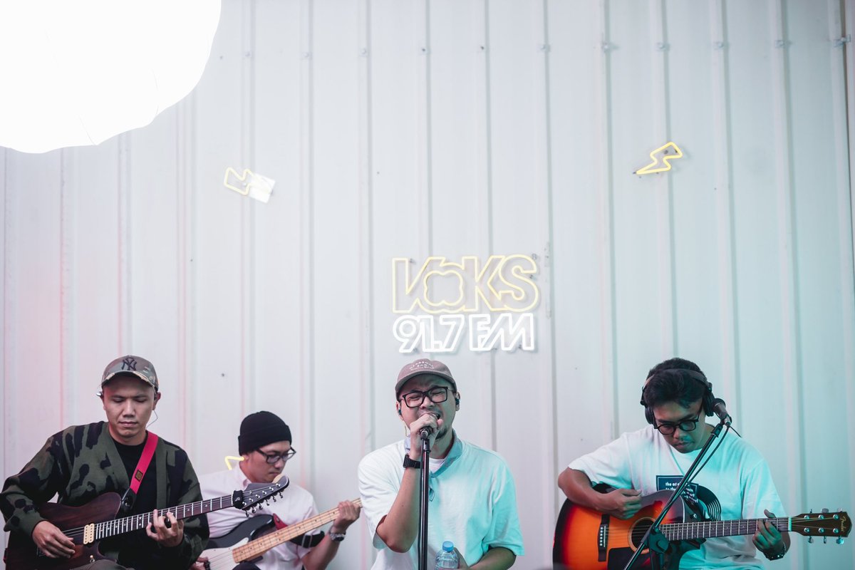 Glory of Love tweet media