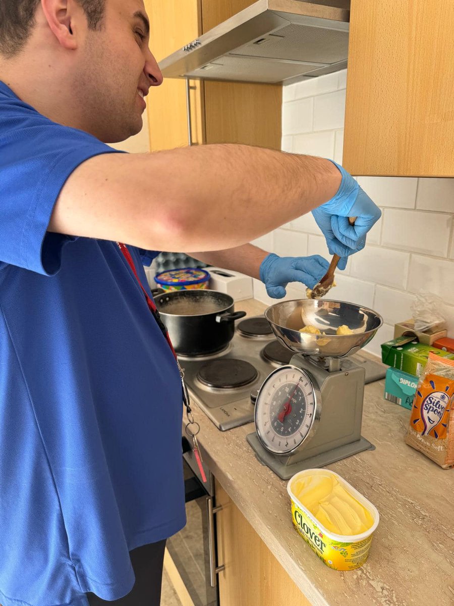goldcrest_house's tweet photo. Spending quality time in the kitchen is our kind of activty, especially when it involves baking! 🍪🍞👩‍🍳 The smell of fresh baking and the satisfaction of creating something delicious is priceless. 💕 #AutismAdults #bakingtherapy #kitchencraze #culinarycreations https://t.co/yqhCvwJYN7