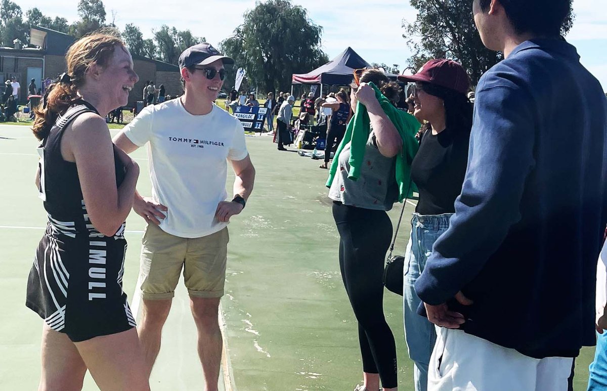 🎉👏 Congratulations to Charlie Roach and Sophie Fontaine! 🎉👏 Their remarkable dedication to rural communities in the Loddon Mallee region has earned them the prestigious @bendigobank Community Project Award. 🏅  📰 Read more here: bit.ly/3xQgaWi