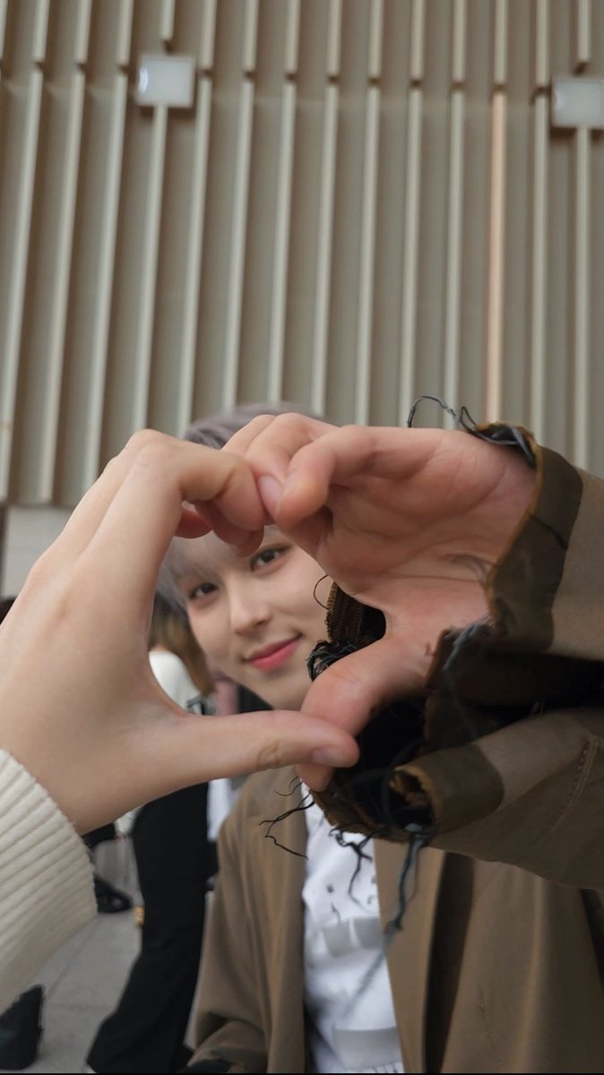 하트에 기욱이를 가둬보세요💙