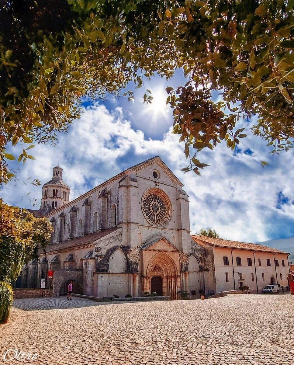 In occasione della Festa della Liberazione, giovedì 25 aprile, tutti i musei e parchi archeologici statali del Lazio saranno aperti al pubblico con ingresso gratuito. L'Abbazia di Fossanova è uno di quelli. visitlazio.com/festa-della-li… 📸IG oltrelecolonnedercole #VisitLazio