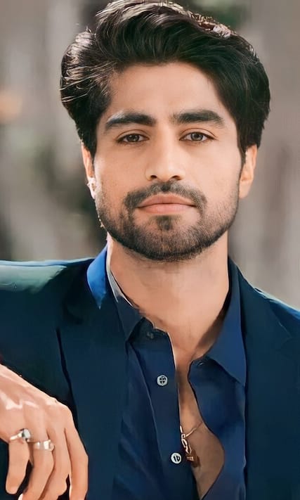 1. #ShaheerSheikh Or #HarshadChopda