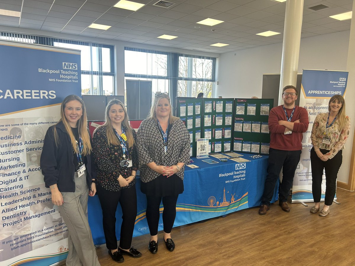 Today the team are located at @BlackpoolSixth! Come on down to have a chat/discussion about apprenticeships & widening participation 🤩.