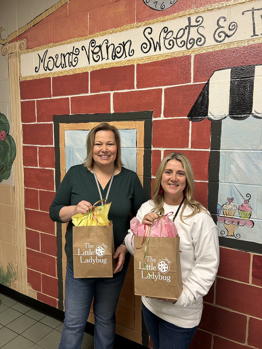 jenny_westbrook's tweet photo. Happy #AdministrativeProfessionalsDay to these 🦸🏼‍♀️🦸🏻💚🌟👏 Missy Odom and Marisa Chester - you are #SimplyTheBest! Thank you for all you do for our @MVESGainesville community each day 💚 @Hall_Schools #grateful #ThankASchoolSecretary 🏫 https://t.co/F27eN3L436