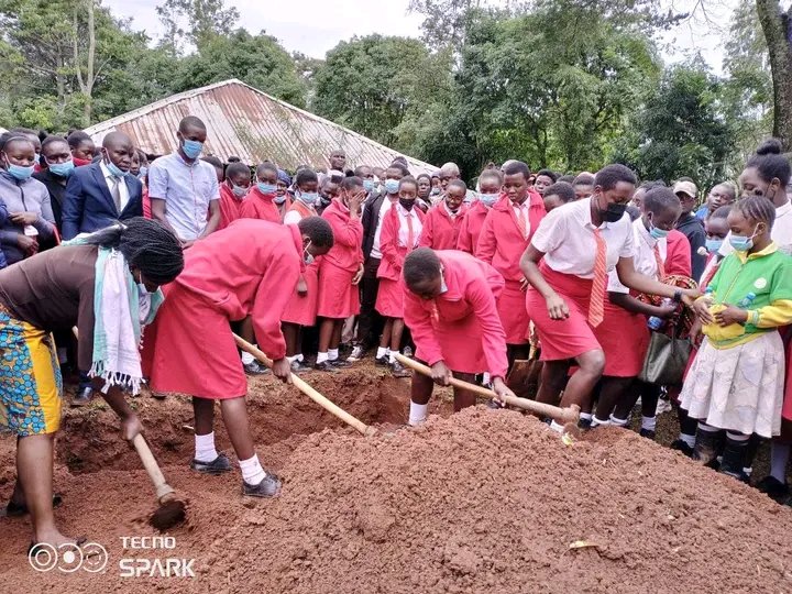 Memories back then,,, Covid 19 back then 
 Aluny Sub location,,, Big up to team Bishop Okoth for a Nice send off, may she continue RIP