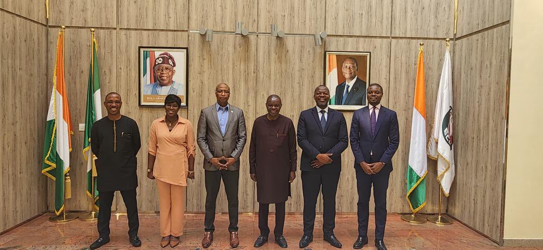 CoteAbuja's tweet photo. Monsieur l’Ambassadeur TRAORÉ Kalilou a reçu ce 22 avril 2024, à la Chancellerie à Abuja, Son Excellence Monsieur MAES Enio, Ambassadeur de Côte d’Ivoire en Éthiopie, Représentant Permanent de la Côte d’Ivoire auprès de l’Union Africaine. https://t.co/XSveFOCnp0 https://t.co/LNy1m1CMPc