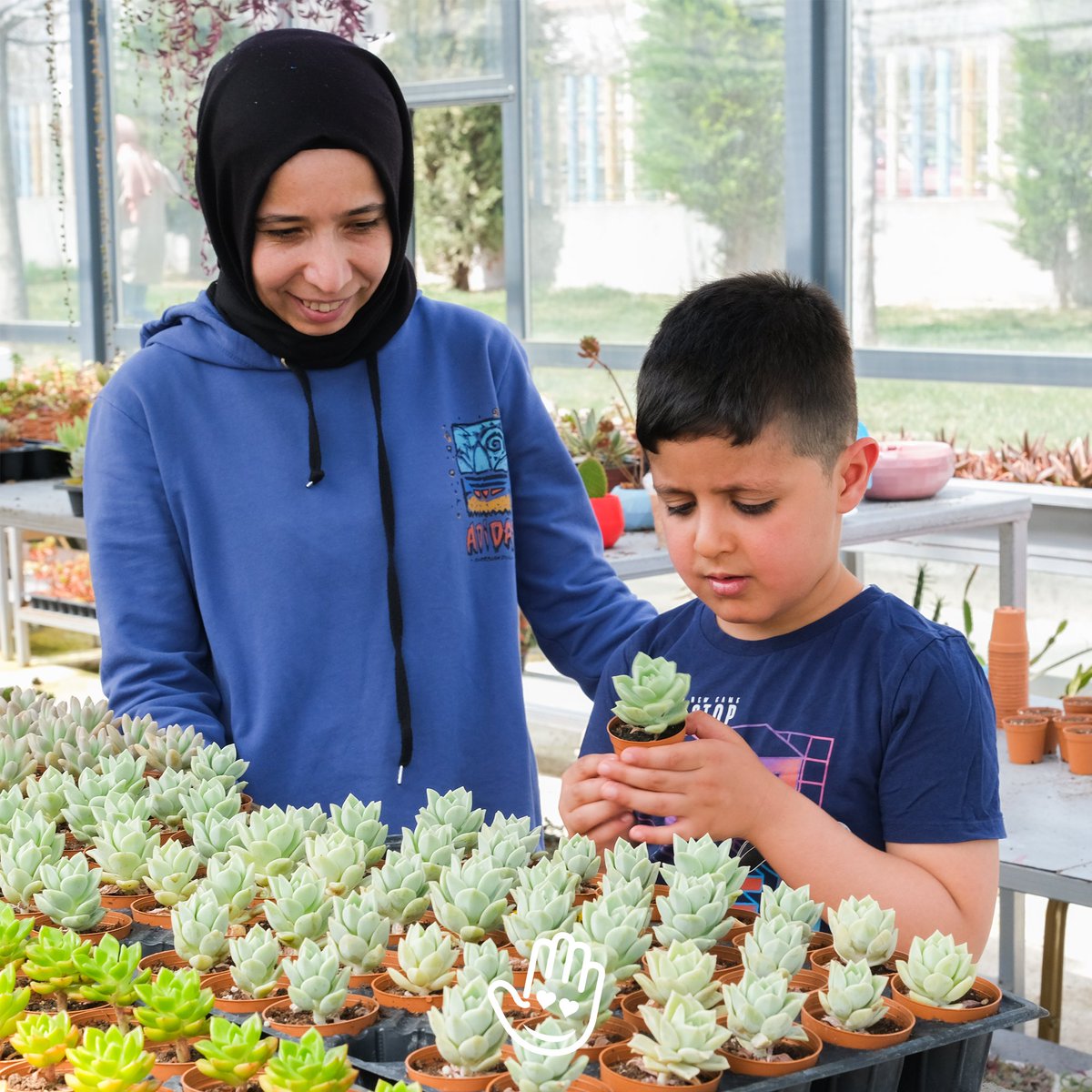 Sevdiklerinize anlamlı hediyeler vermek istiyorsanız, SOBE Sera’da çocuklarımızın sevgiyle büyüttüğü sukulentleri tercih edebilirsiniz.🪴

| #otizm #autism #sobeotizm