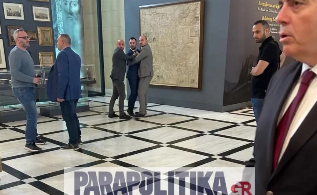 ⚠️Ξύλο στη Βουλή: Ο βουλευτής Κωνσταντίνος Φλώρος επιτέθηκε με γροθιές σε βουλευτή της Ελληνικής Λύσης! Οι..πρωτες φωτογραφιες! Telegram: t.me/KathikiZ/46937… #Βελοπουλος