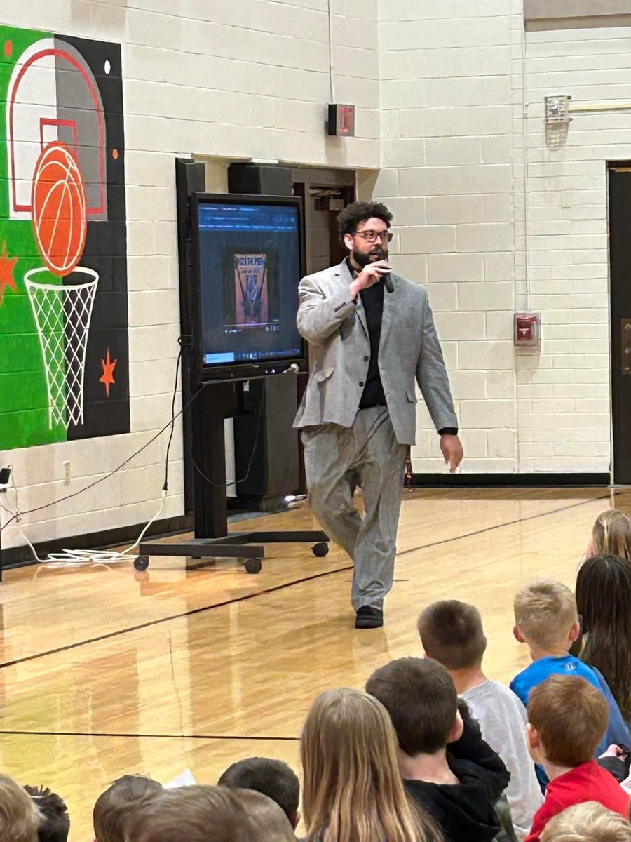 DrRob7234's tweet photo. A little late but good luck to all of our students taking the PSSA tests over the next few weeks! Rock them out! #JMpride #WhateverItTakes https://t.co/RSC2h3Lr2I