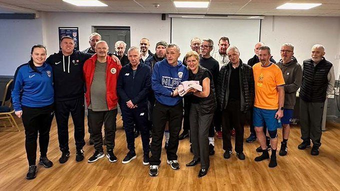 Our friends at @NLPD2019 host football sessions for people with Parkinson's. ⚽ If you, or someone you know, would be interested, you can see their session calendar by clicking below. ⬇️ buff.ly/3QgNnAw