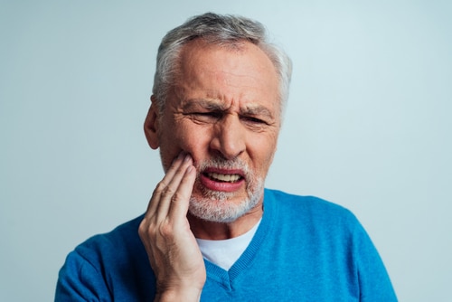 If you are dealing with a toothache and want a diagnosis and treatment recommendation, call our general dentistry team to set up a visit.  #schaumburg #dentist #happysmiles bit.ly/449Sb0x