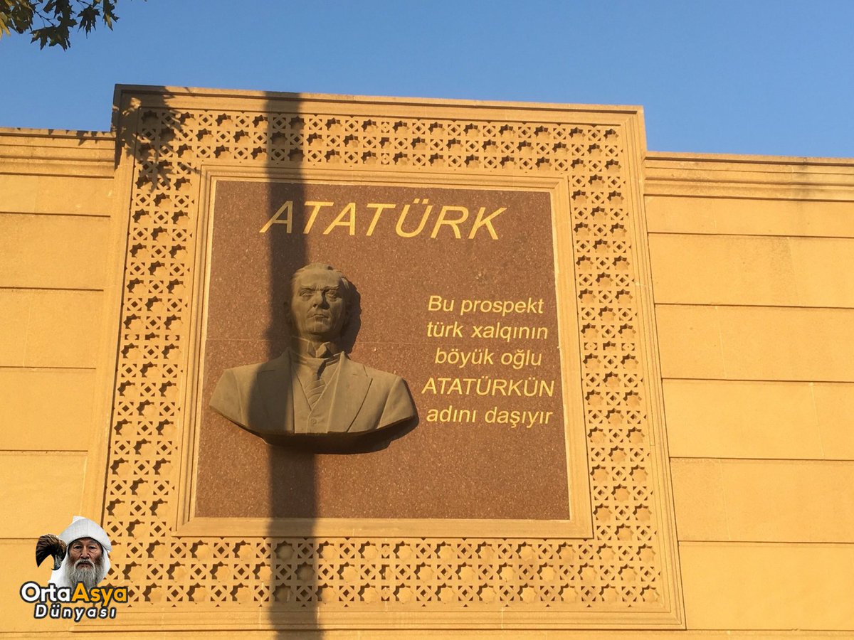 “Bu bulvar, Türk halkının büyük oğlu Atatürk’ün adını taşımaktadır.” 🇦🇿Atatürk Bulvarı; Gence, Azerbaycan