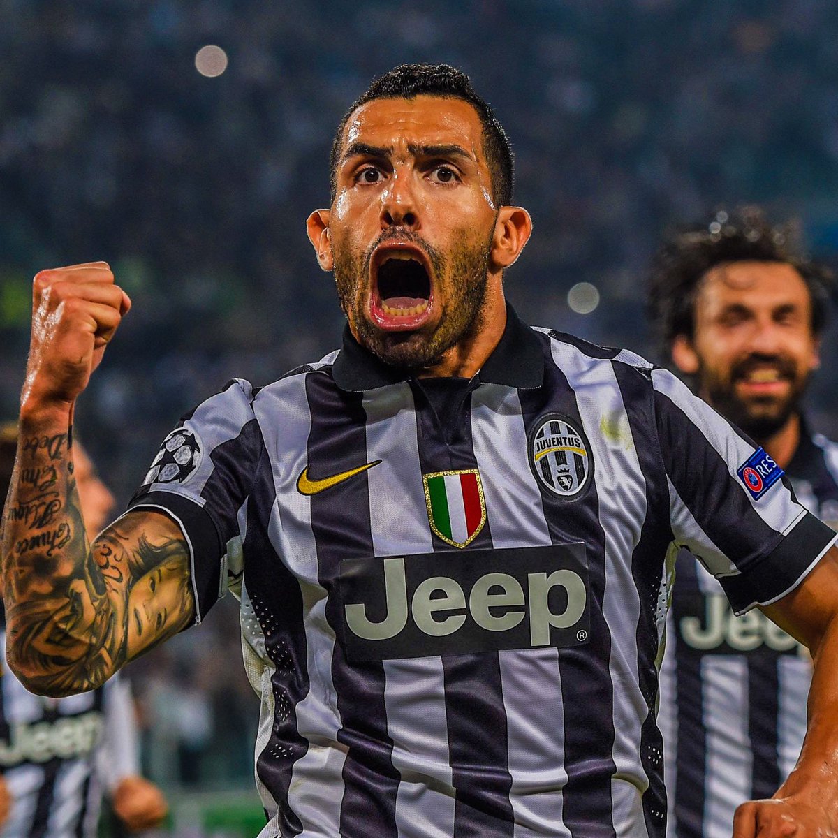 🚨🇦🇷 𝐁𝐑𝐄𝐀𝐊𝐈𝐍𝐆 | Carlos Tevez is currently in hospital with chest pains, Independiente confirm. 

Yesterday, corresponding studies were carried out and the results were 'satisfactory'. 

He will be hospitalised as a precaution until the corresponding studies are completed.