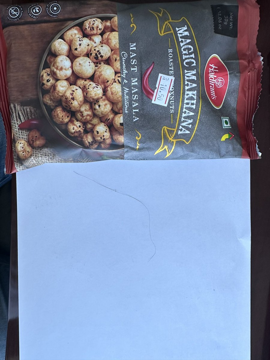 AMRENsingh's tweet image. Pathetic experience found hair in #magicmakhana pack from @MyHaldirams @haldiramfoods @DMunicipality @foodsafetydubai