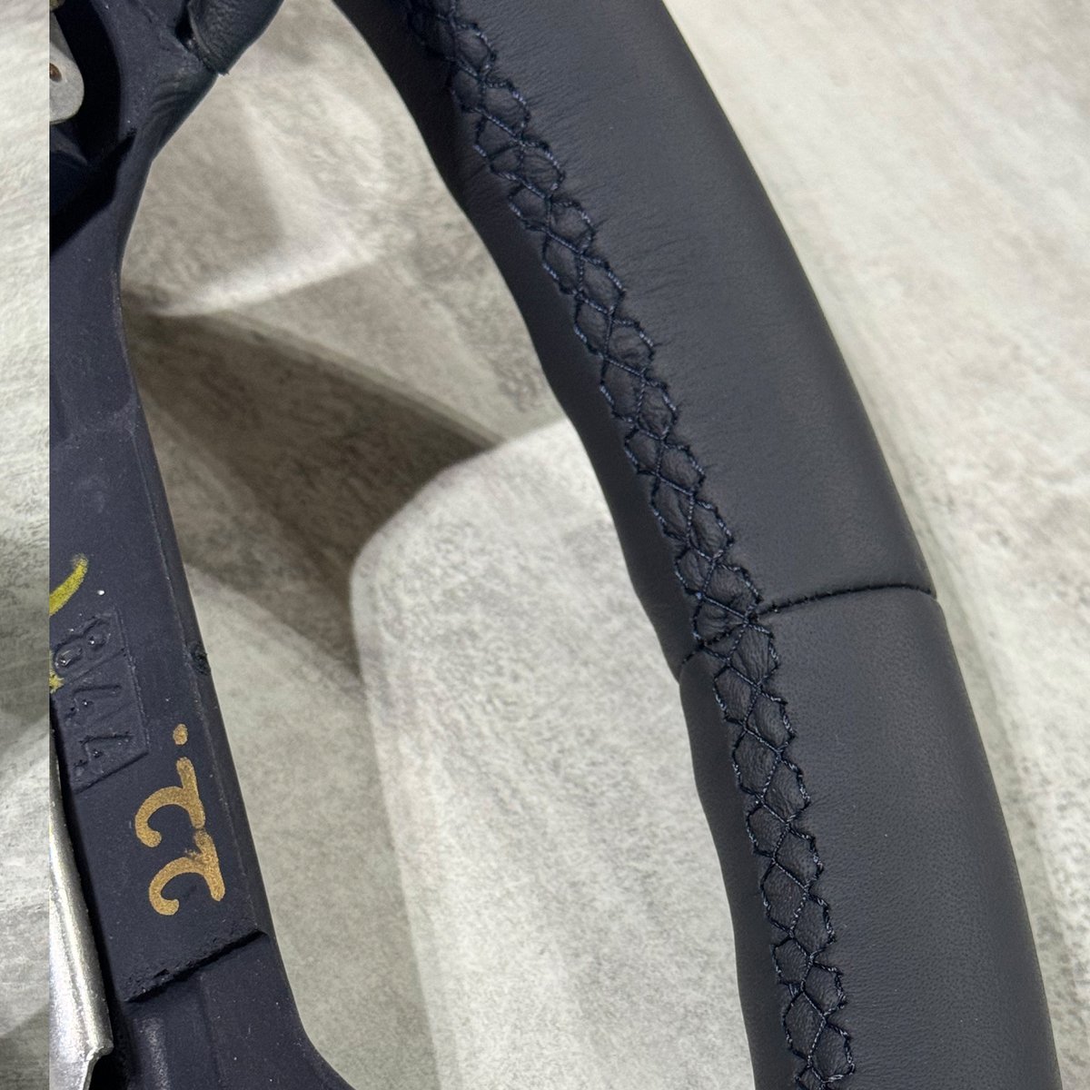 Autofarm's tweet image. Touchpoints. These are the unsung #heroes of a #drivingexperience They go unnoticed &amp;amp; unpraised if they are perfect, chastised if not. So invest in their finish and #upkeep as these are your #connections to the perfect #drivingexperience #retrim #trimshop #leather #alcantara