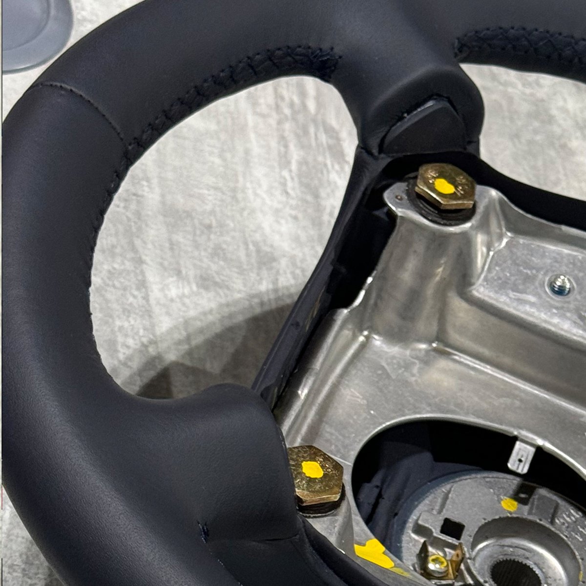 Autofarm's tweet image. Touchpoints. These are the unsung #heroes of a #drivingexperience They go unnoticed &amp;amp; unpraised if they are perfect, chastised if not. So invest in their finish and #upkeep as these are your #connections to the perfect #drivingexperience #retrim #trimshop #leather #alcantara