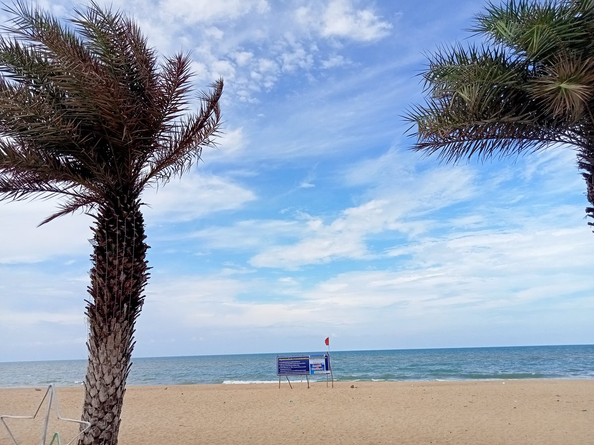 MummyNuNew's tweet photo. เอาวิวยามเย็นมาฝากค่า🌊⛅   
#ทะเล https://t.co/AZkHL2WxzJ