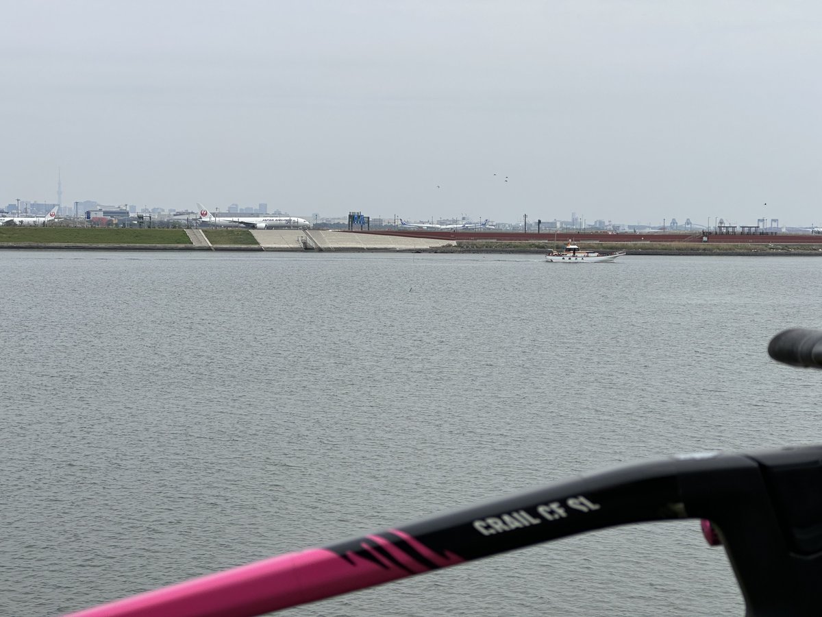 飛行機、船、自転車
多摩川に集う。
#mycanyon