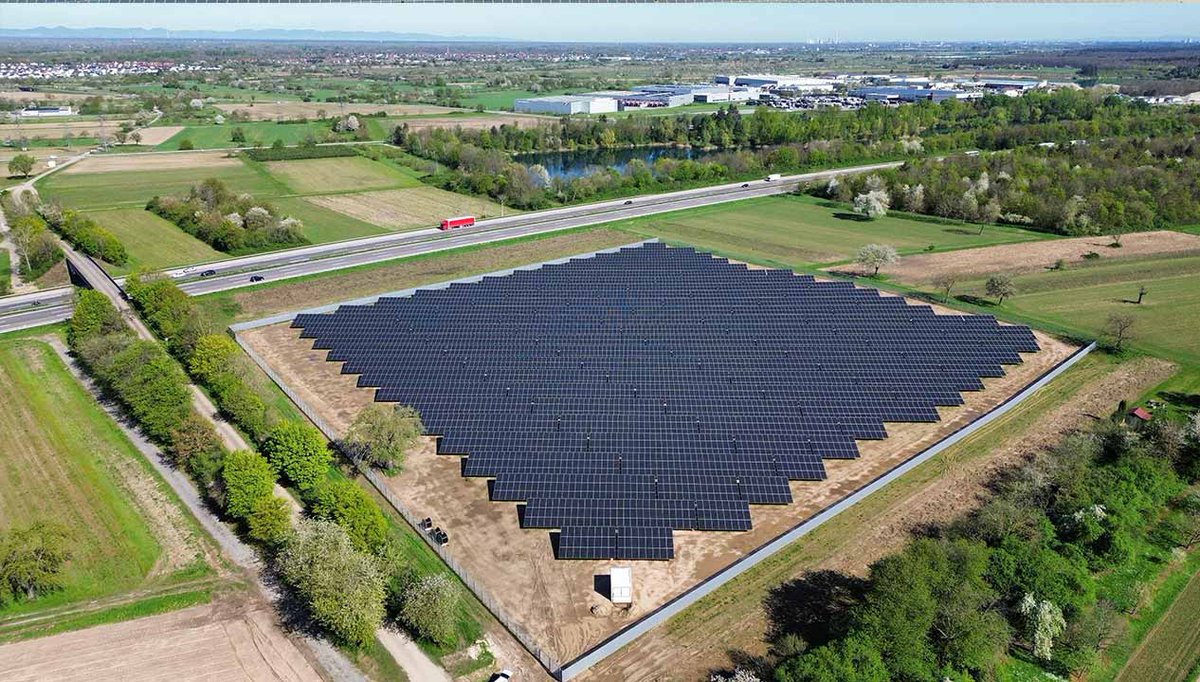 So pround to see the installation of a new 4.2MW solar #project at Baden-Württemberg, Germany. The Vesta N cutting-edge #solar panels forms a new sustainable stunning view here. We are looking forward providing more valuable and sustainable energy solutions to the world! #vsun