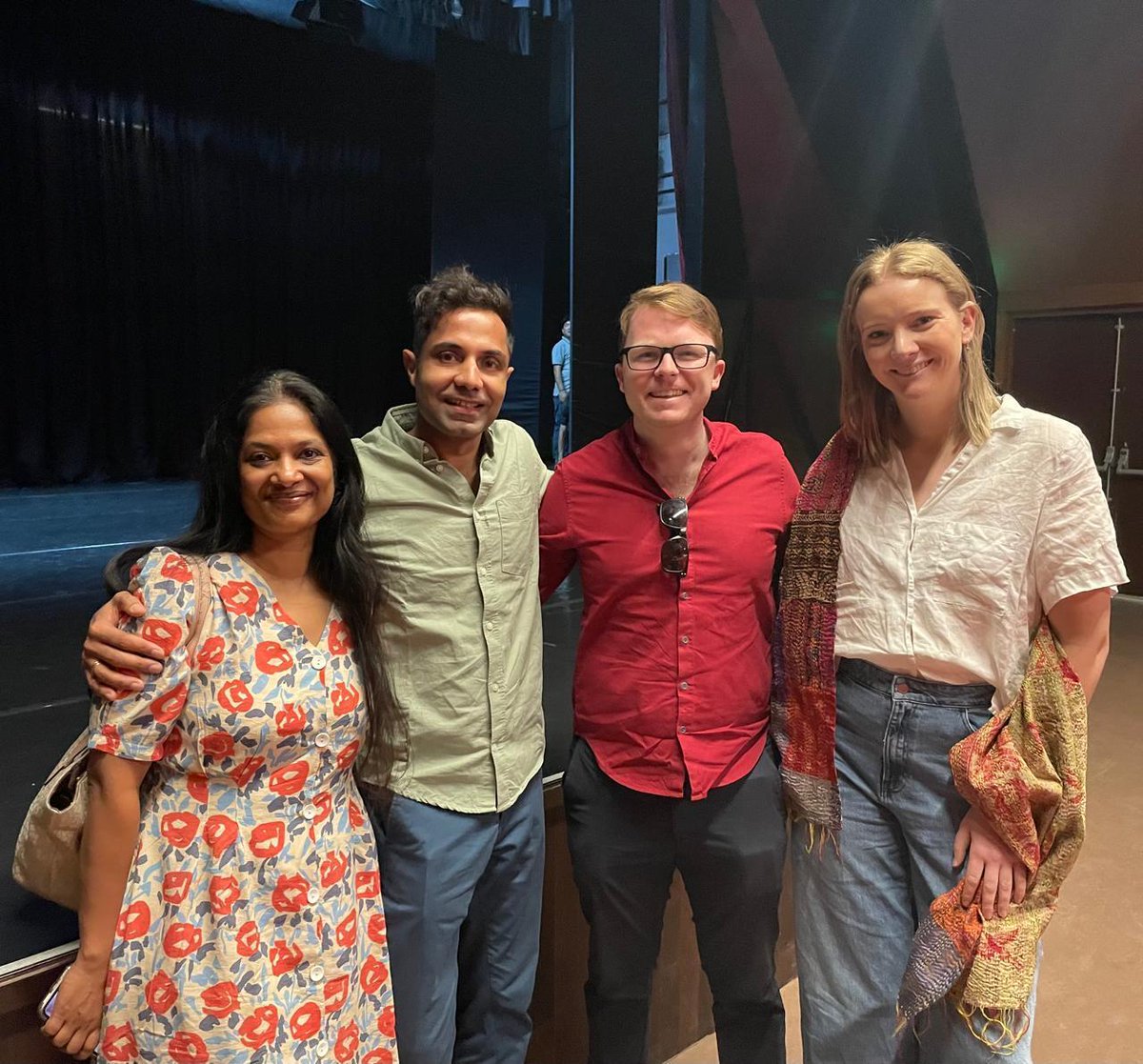Consul Andrew & Vice Consul Harriet attended a preview of Raghav Handa's dance project 'Superhero' @bicblr. Great to meet some of the creative team involved in this @AusIndiaCentre-supported project, incl. the brilliant @MDPallavi. Can't wait to see where this 🇦🇺-🇮🇳 collab goes!