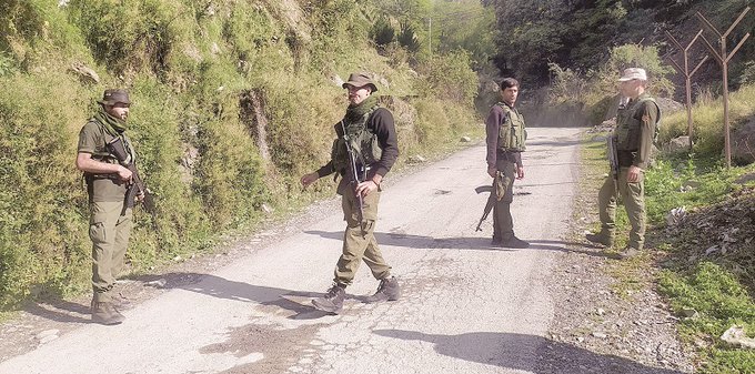 Aftermath #terrorattack: #Searches underway in #Rajouri forests to trace terrorists